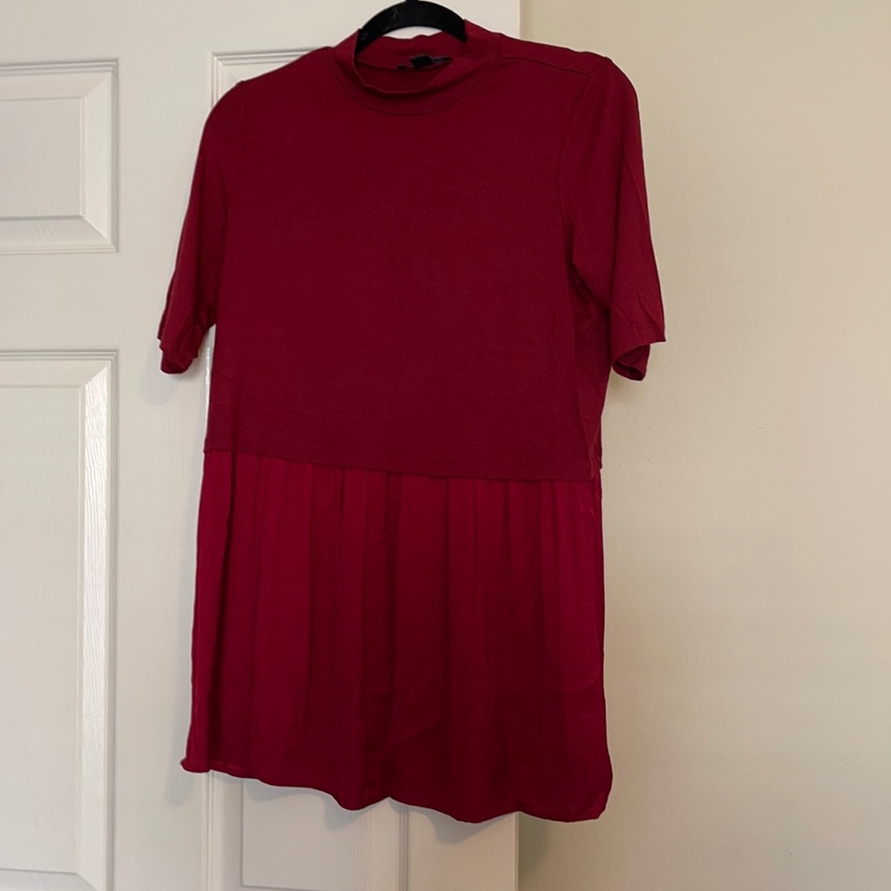 Pea in the Pod beautiful red top size M maternity